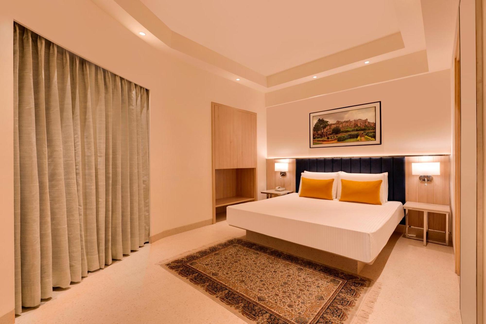 Lemon Tree Premier Hitec City Hyderabad Bagian luar foto
