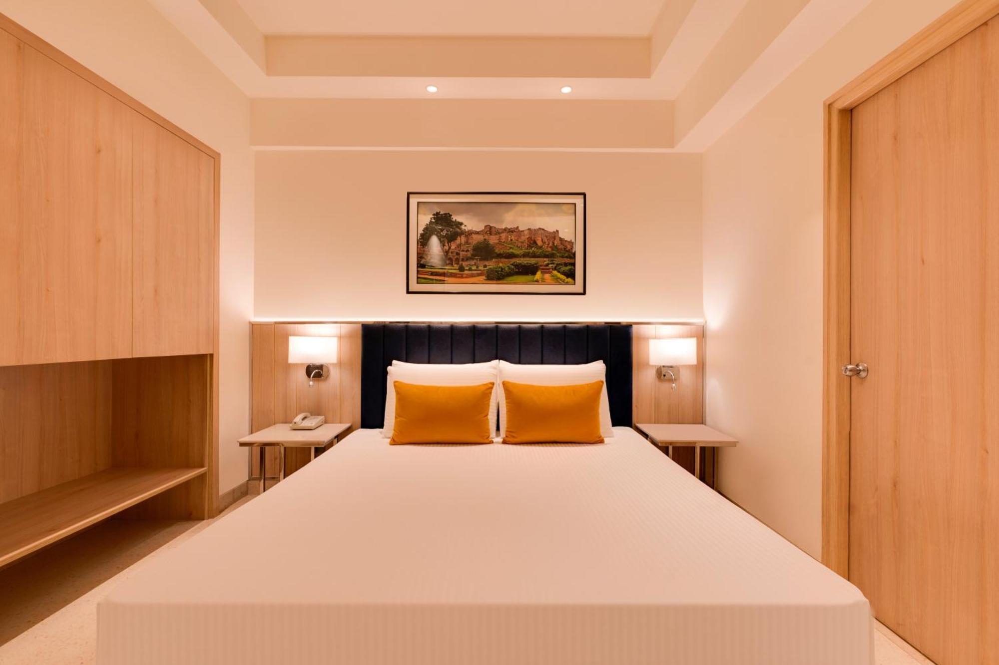 Lemon Tree Premier Hitec City Hyderabad Bagian luar foto