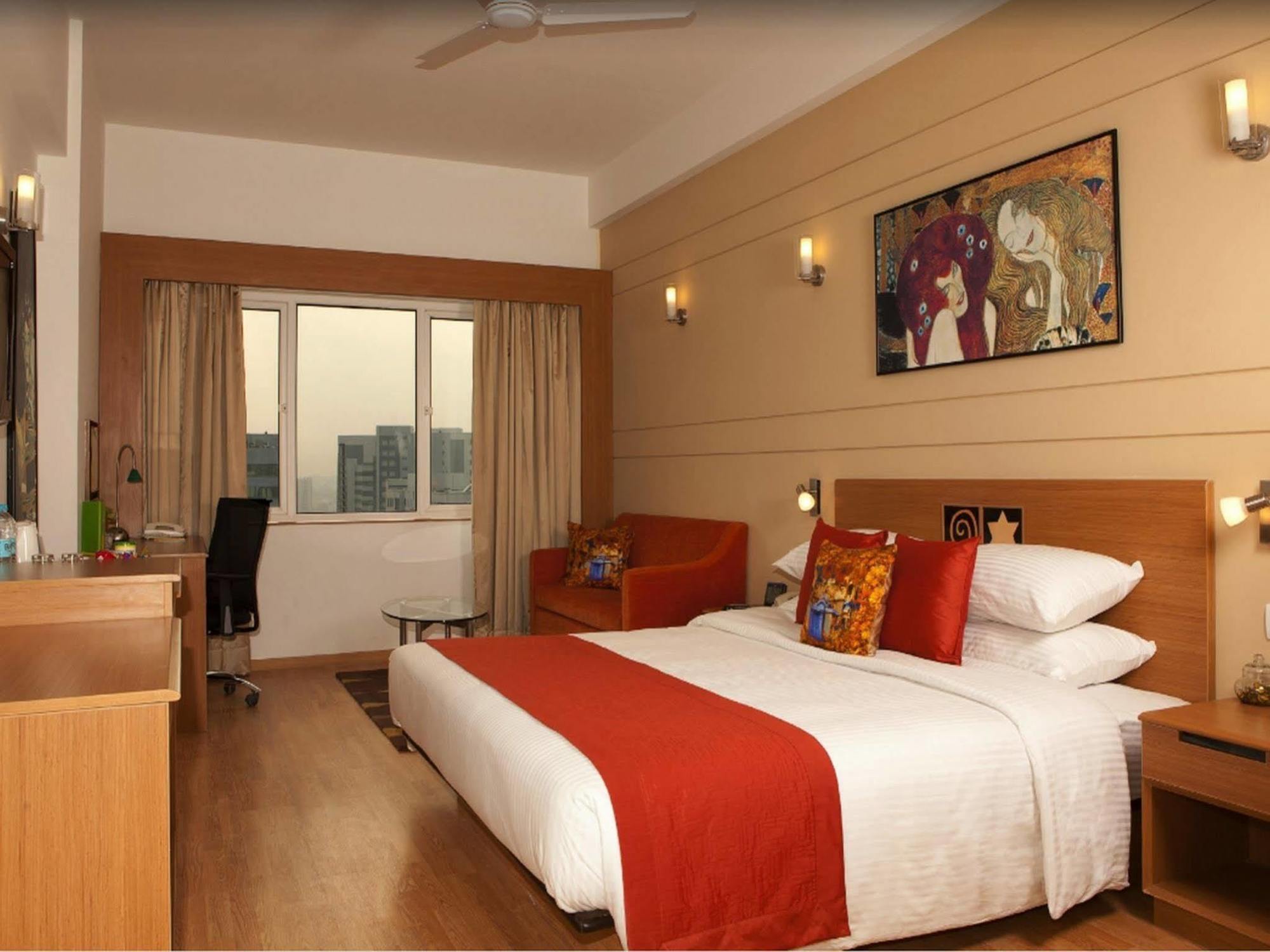 Lemon Tree Premier Hitec City Hyderabad Bagian luar foto